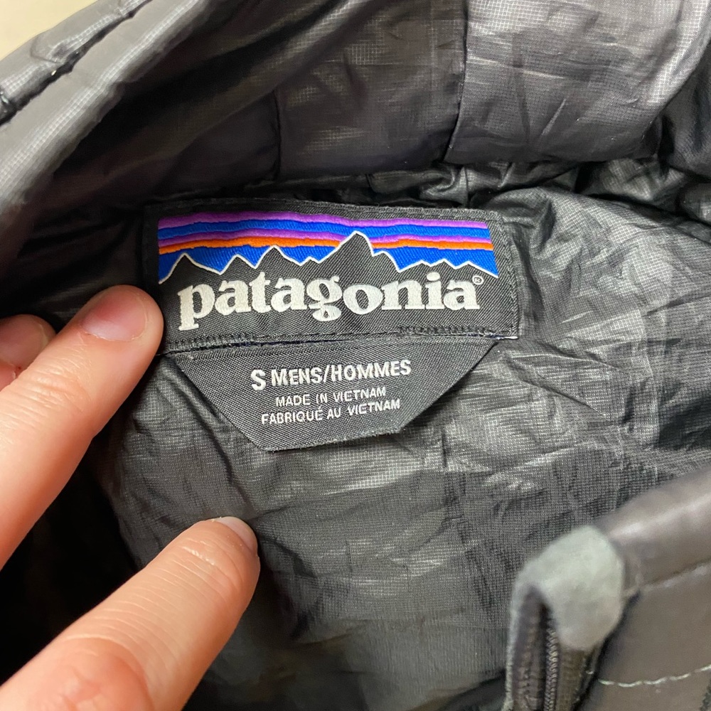 Black Nano Puff insulated Patagonia jacket Mens size Small